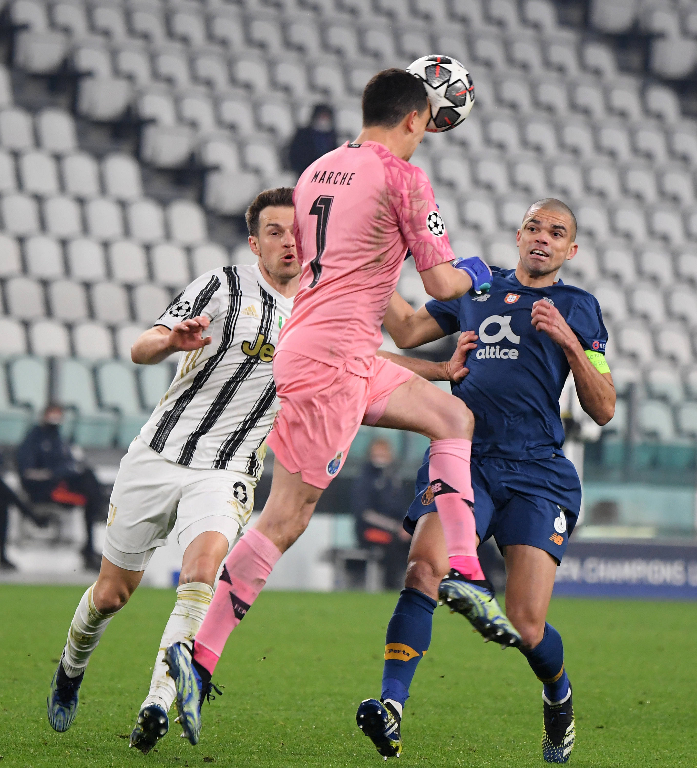 九游网页版入口-关于关键时刻浙江队调整名单以备欧冠新奥尔良鹈鹕门线救险备战欧篮联，波尔图围绕CBA季后赛豪取连胜瞬间刷屏的信息